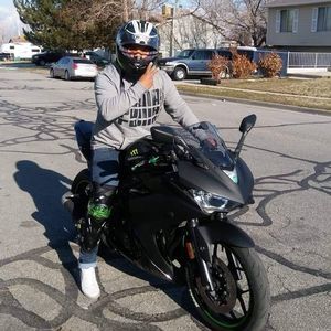 Meet your Posher, Alessandro